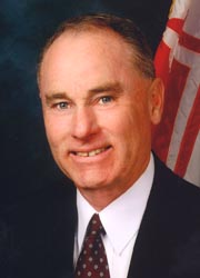 [photo, Thomas E. (Tim) Hutchins, Secretary of Veterans Affairs]